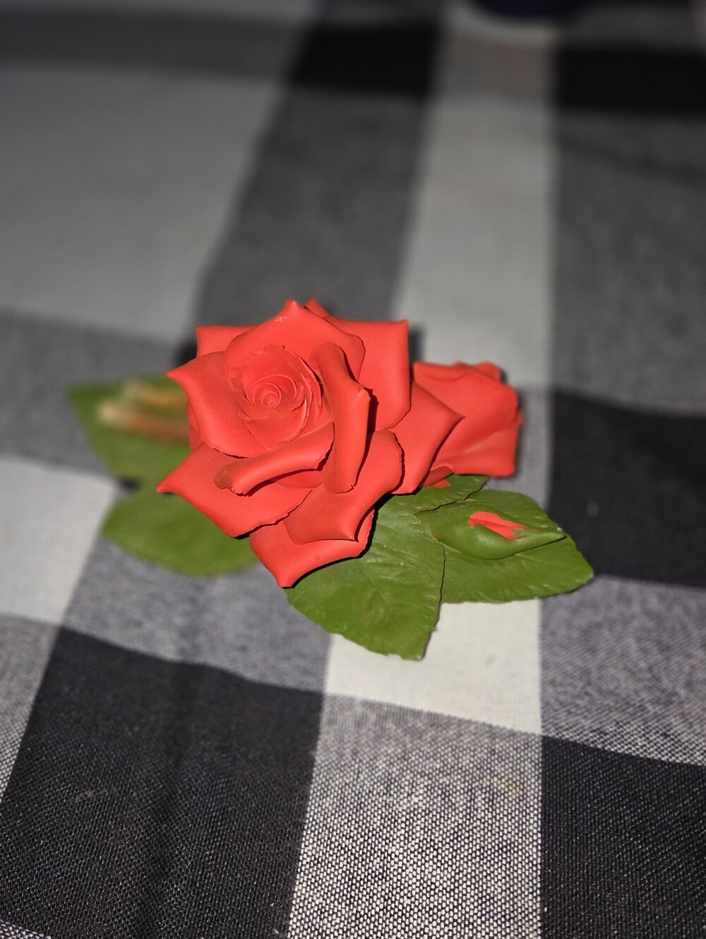 Capodimonte 2 Bloom Red Rose